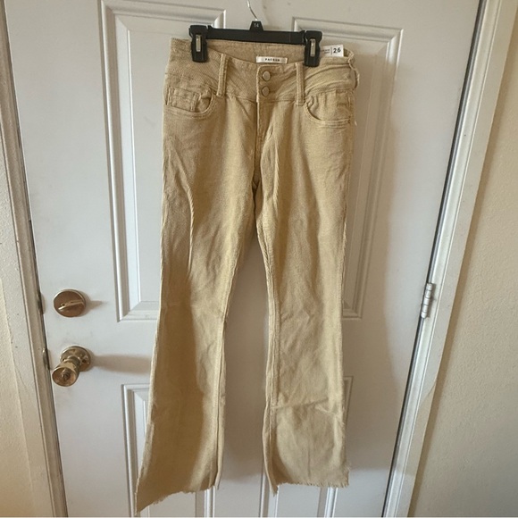 Pacsun Women's Tan corduroy Jeans - Picture 1 of 4
